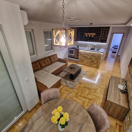 Apartman Dionis Užice エクステリア 写真