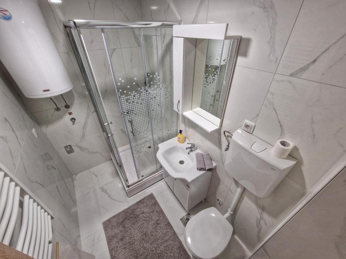 Apartman Dionis Užice エクステリア 写真
